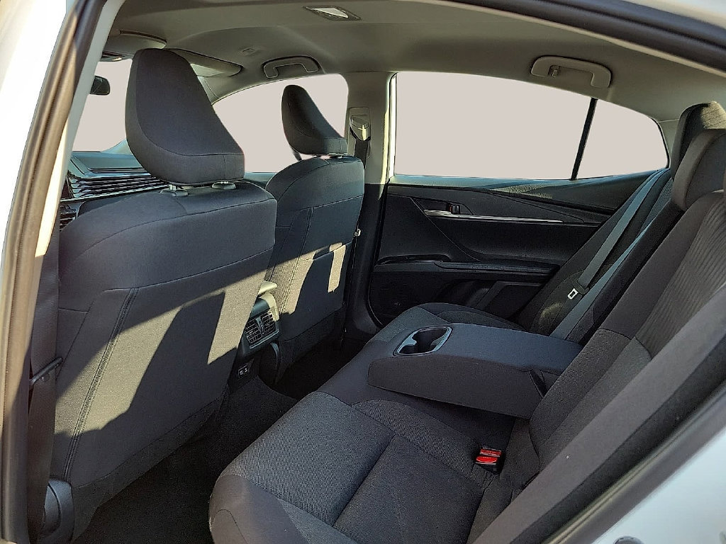 Used 2025 Toyota Camry LE FWD image 9