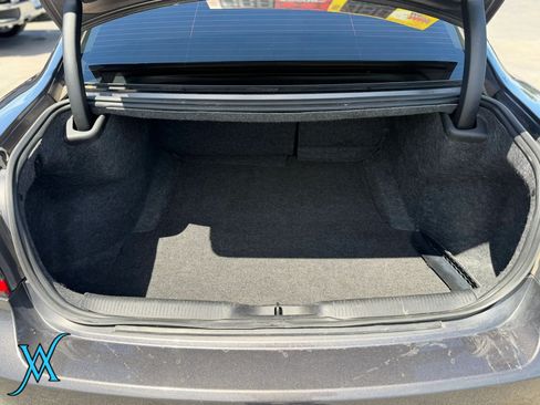 Used 2022 Dodge Charger SXT RWD image 33