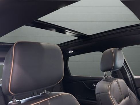 Used 2023 Chevrolet Blazer Premier w/ Driver Confidence II Package image 34