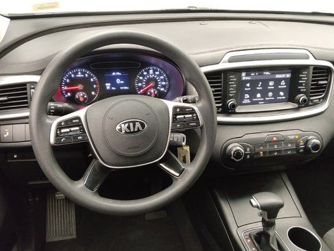 Used 2020 Kia Sorento LX FWD image 22