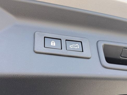 Used 2017 Lexus RC 350 AWD image 7