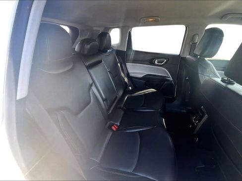 Used 2022 Jeep Compass Limited AWD/4WD image 23