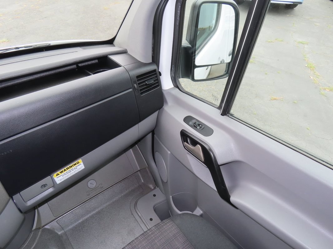 Used 2016 Mercedes-Benz Sprinter 2500 image 16
