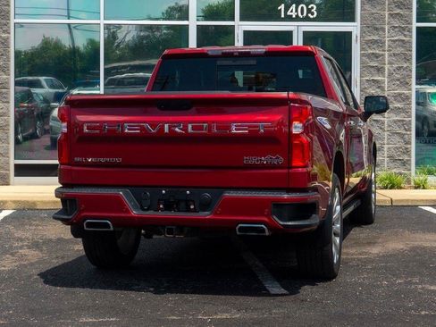 Used 2019 Chevrolet Silverado 1500 High Country w/ Technology Package AWD/4WD image 3