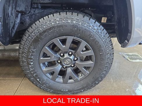 Used 2021 Toyota Tacoma SR5 RWD image 33