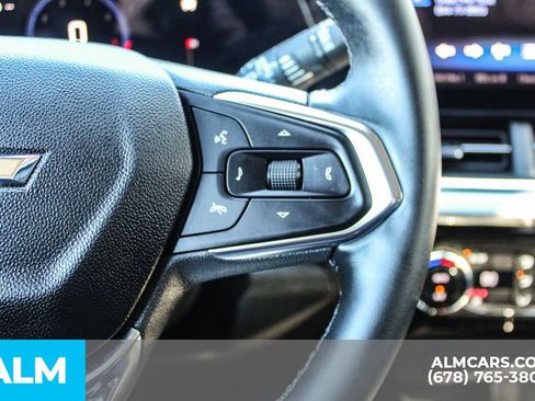 Used 2025 Chevrolet Trax LT w/ LT Convenience Package image 28