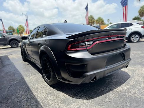 Used 2022 Dodge Charger Scat Pack RWD image 8