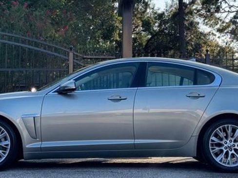 Used 2013 Jaguar XF 3.0 image 2