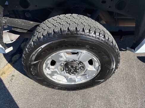 Used 2011 GMC Sierra 2500 W/T image 9