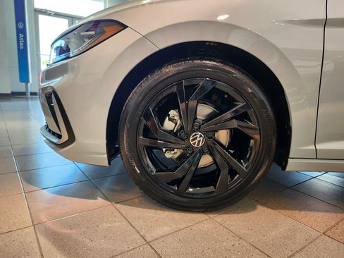 New 2025 Volkswagen Jetta SE image 18