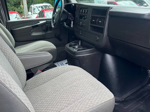 Used 2008 Chevrolet Express 2500 RWD image 6