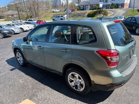 Used 2014 Subaru Forester 2.5i image 9