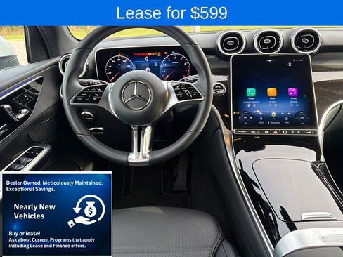 Used 2026 Mercedes-Benz GLC 300 image 2