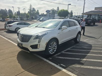 Used 2017 Cadillac XT5 Platinum w/ Driver Assist Package
