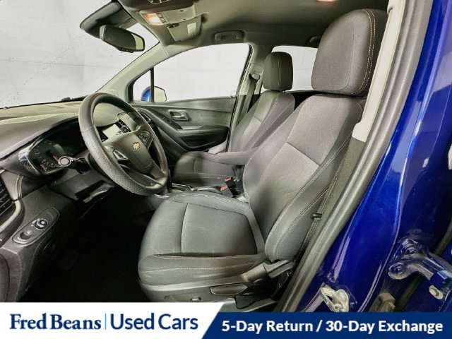 Used 2017 Chevrolet Trax LT w/ Driver Confidence Package AWD/4WD image 26
