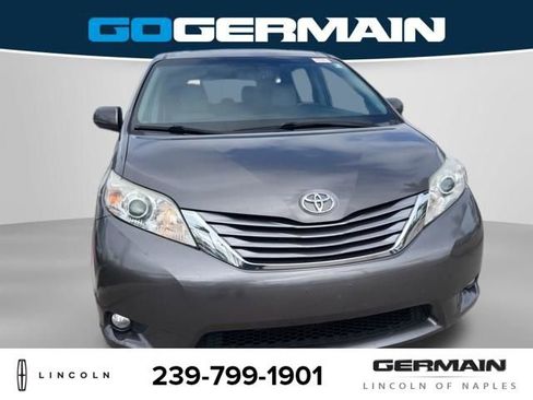 Used 2017 Toyota Sienna XLE w/ XLE Navigation Package image 10