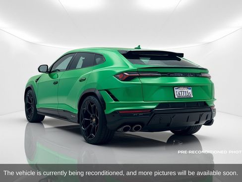 Used 2024 Lamborghini Urus Performante AWD/4WD image 3