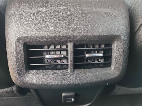 Used 2024 Chevrolet Equinox RS FWD image 20
