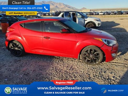 Used 2012 Hyundai Veloster w/ Style Pkg image 5