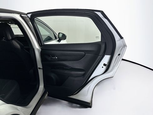 Used 2023 Nissan Ariya FWD image 30