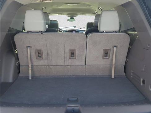 Used 2020 Chevrolet Traverse Premier FWD image 22