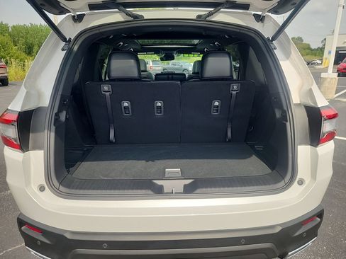 Used 2025 Honda Pilot Black Edition image 32