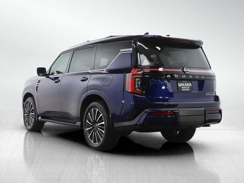 Used 2025 Nissan Armada Platinum Reserve AWD/4WD image 4