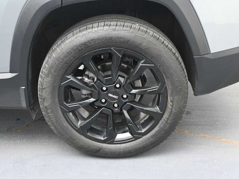 Used 2025 GMC Terrain Elevation w/ Elevation Premium Package AWD/4WD image 5