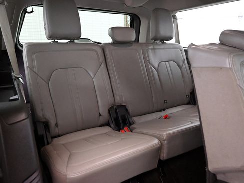 Used 2021 Ford Expedition Max Limited image 32