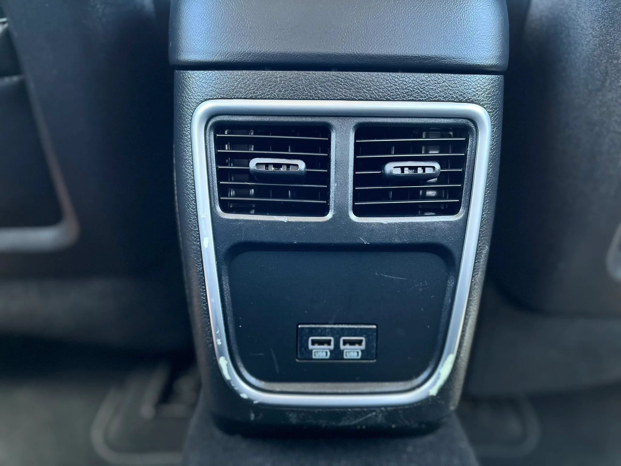 Used 2019 Chrysler 300 Touring RWD image 17