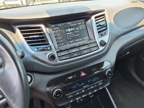 Used 2018 Hyundai Tucson Sport FWD image 20