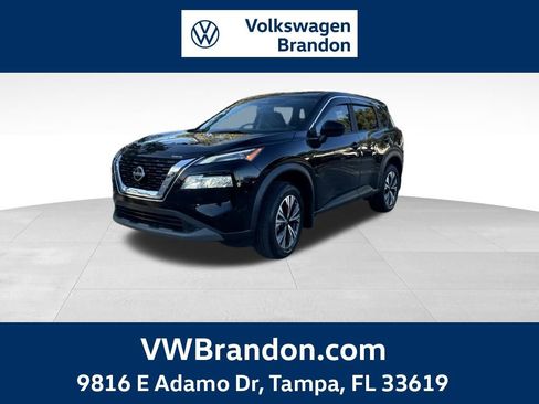 Used 2023 Nissan Rogue SV image 1