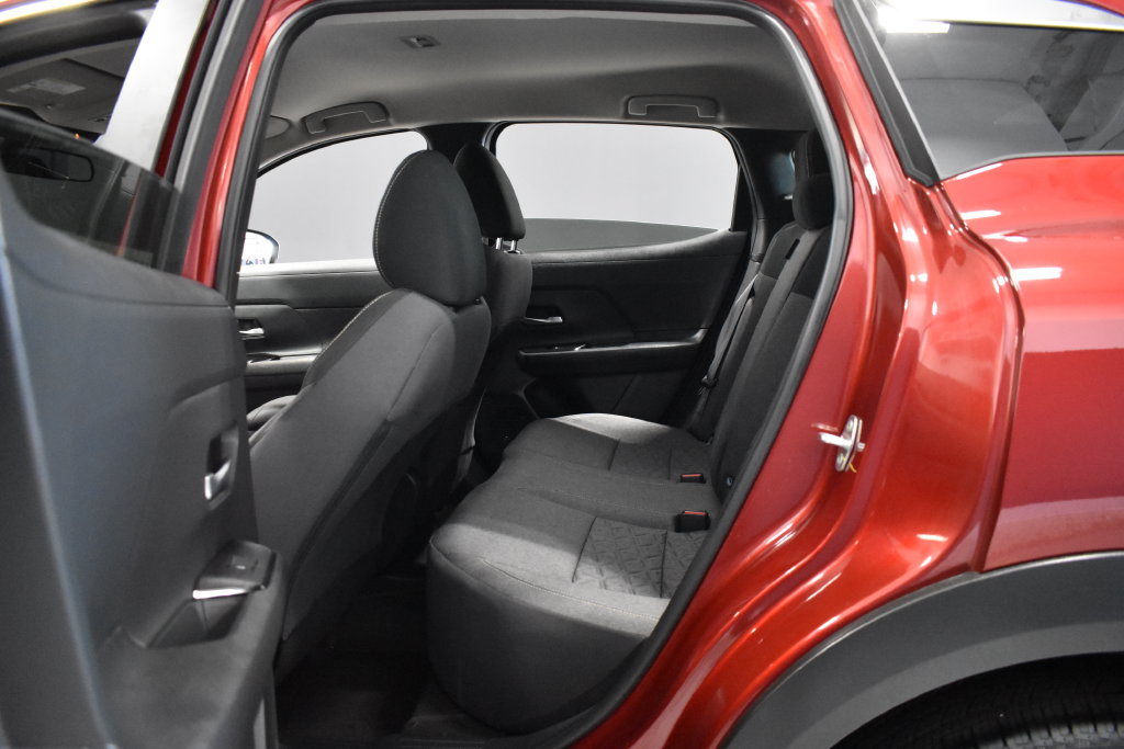 Certified 2025 Nissan Kicks SV FWD image 30