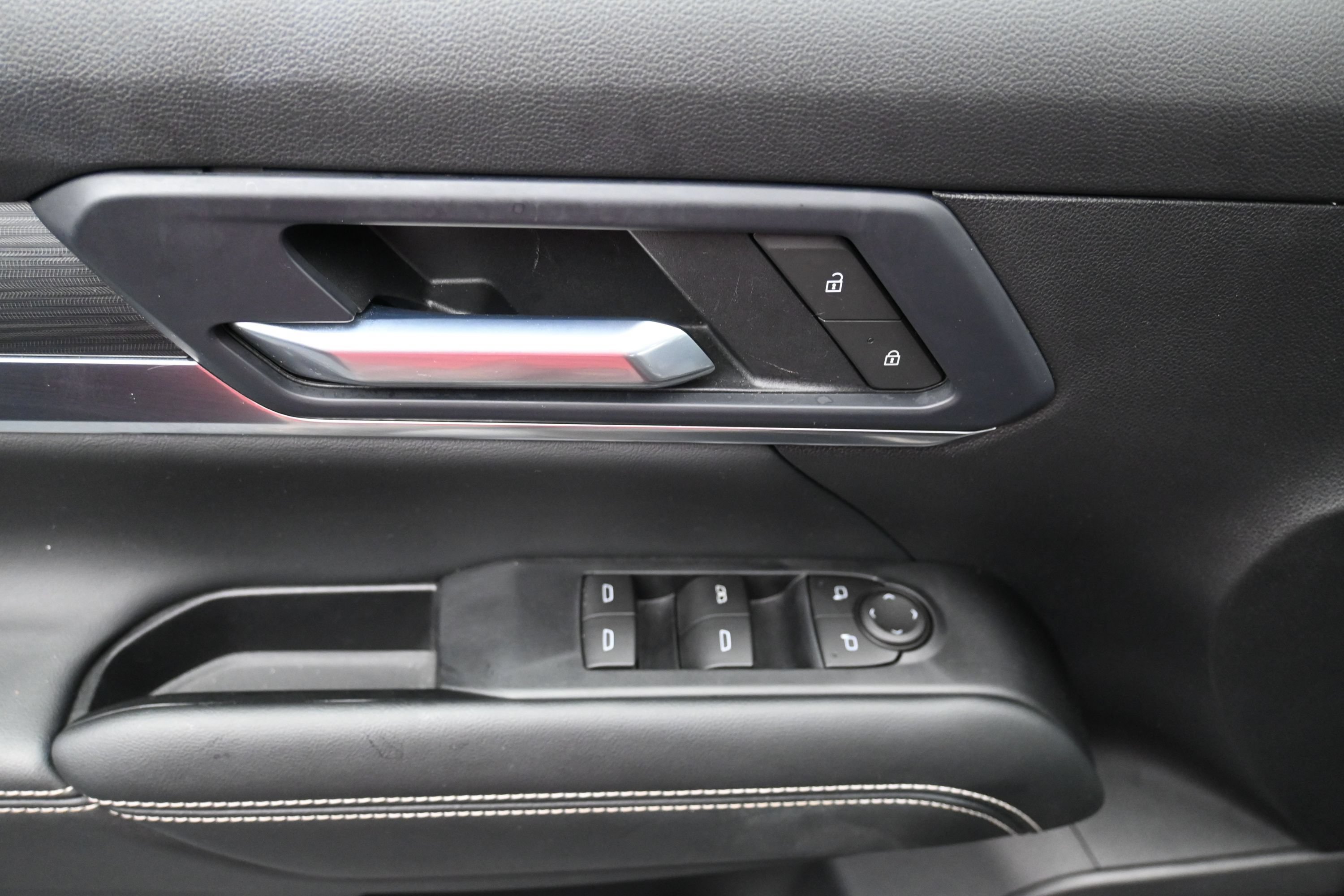Used 2026 GMC Terrain Elevation FWD image 14