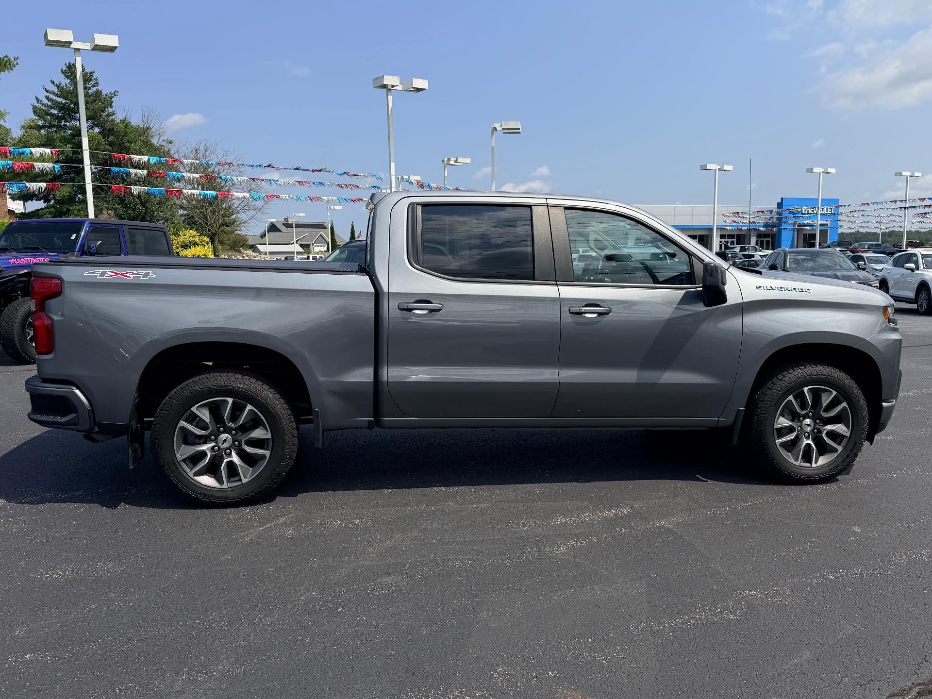 Used 2022 Chevrolet Silverado 1500 RST AWD/4WD image 4