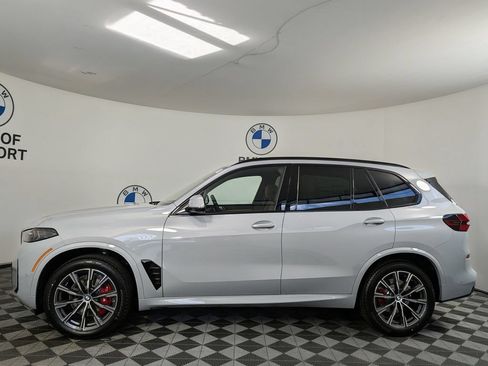 New 2026 BMW X5 xDrive40i w/ M Sport Package AWD/4WD image 9
