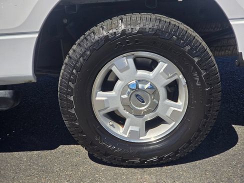 Used 2013 Ford F150 XLT w/ Mid Equipment Group AWD/4WD image 10