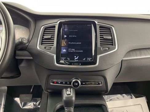 Used 2020 Volvo XC90 T6 Momentum image 24