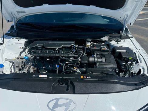 Certified 2025 Hyundai Elantra Sport FWD image 20