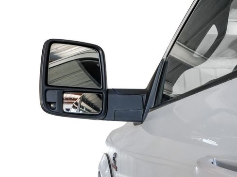 Used 2024 RAM 3500 Laramie w/ Night Edition image 40