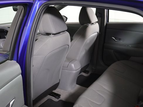 Used 2021 Hyundai Elantra SEL image 24