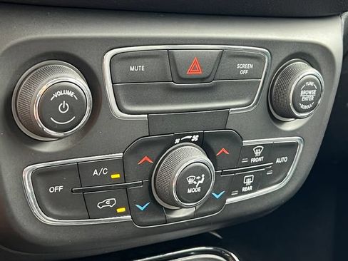 Used 2020 Jeep Compass Limited AWD/4WD image 26