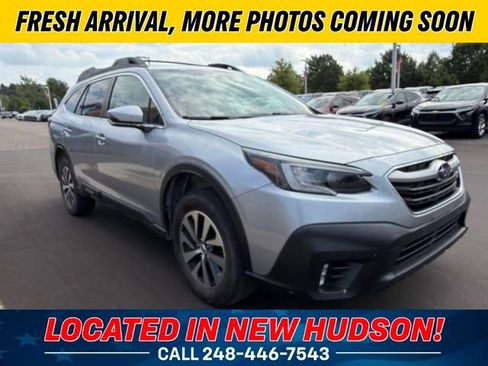 Used 2022 Subaru Outback Premium AWD/4WD image 4