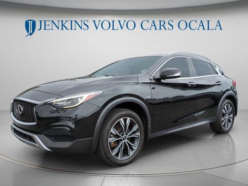 Used 2019 INFINITI QX30 AWD w/ Navigation Package image 7