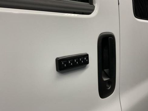 Used 2025 Chevrolet Express 3500 LT w/ LT Preferred Equipment Group image 6