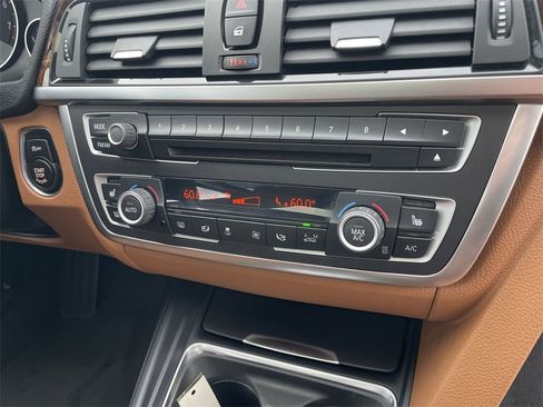 Used 2013 BMW 335i xDrive Sedan image 28