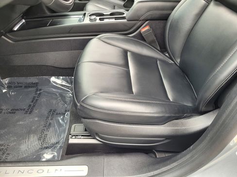 Used 2023 Lincoln Corsair Standard image 23