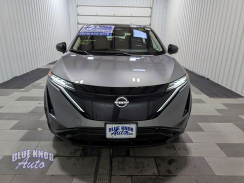 Used 2023 Nissan Ariya AWD image 6