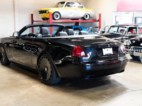 Used 2020 Rolls-Royce Dawn image 7