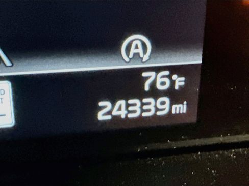 Used 2025 Kia Soul LX w/ LX Technology Package FWD image 18
